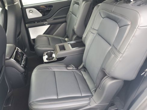 New 2026 Lincoln Aviator Reserve AWD/4WD image 26
