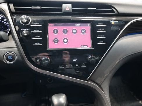 Used 2018 Toyota Camry XLE w/ Driver Assist Package FWD image 14