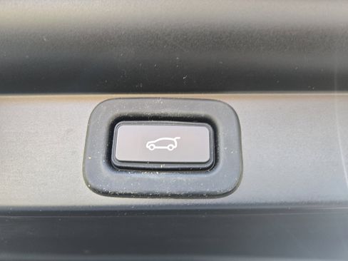 Used 2023 Land Rover Range Rover SE image 29