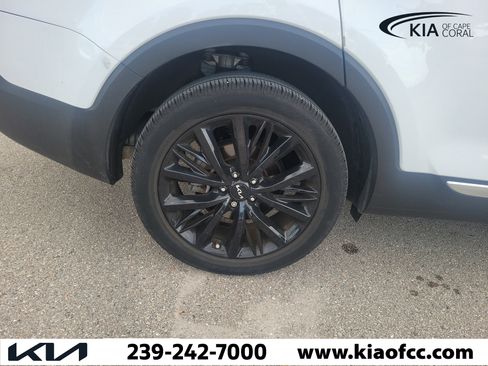 Used 2022 Kia Telluride SX FWD image 9
