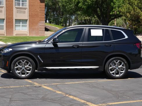 Used 2024 BMW X3 xDrive30i w/ Premium Package AWD/4WD image 2