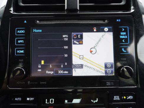 Used 2017 Toyota Prius Prime Plus FWD image 21