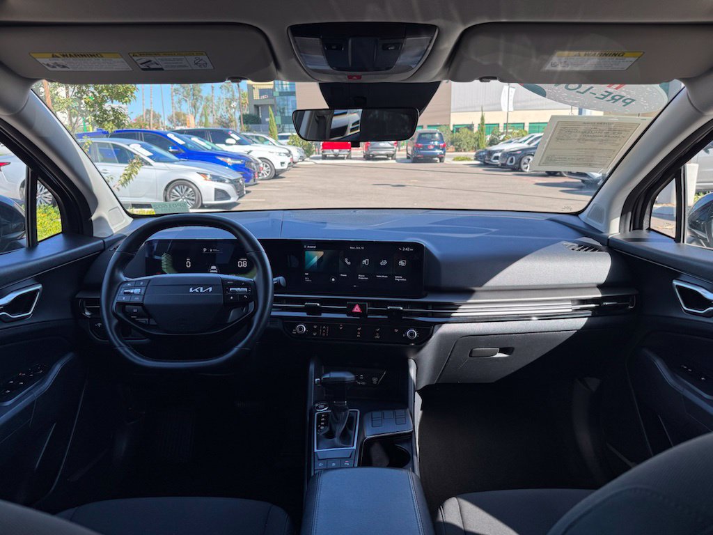 Used 2026 Kia Sportage LX FWD image 11