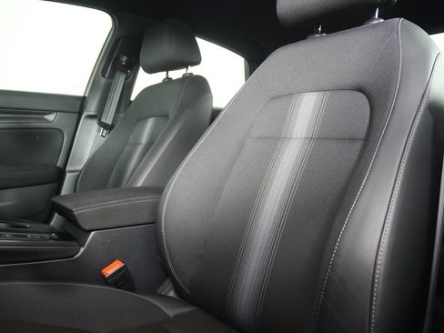 Used 2025 Honda Civic Sport image 10