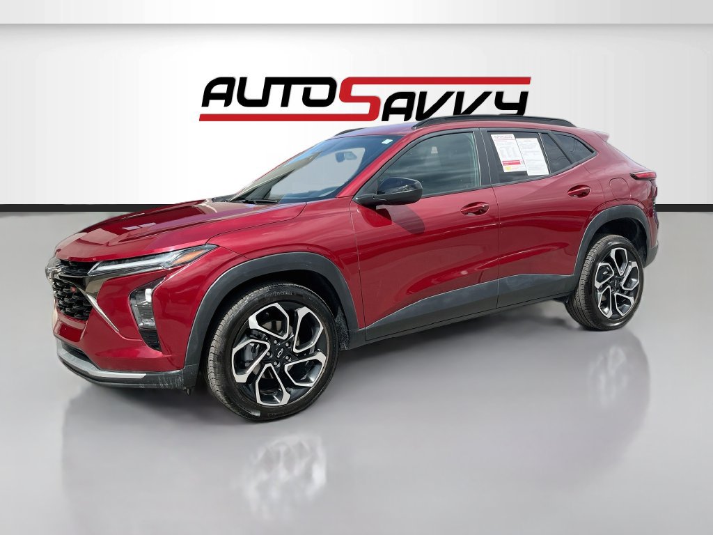 Used 2025 Chevrolet Trax RS FWD image 3