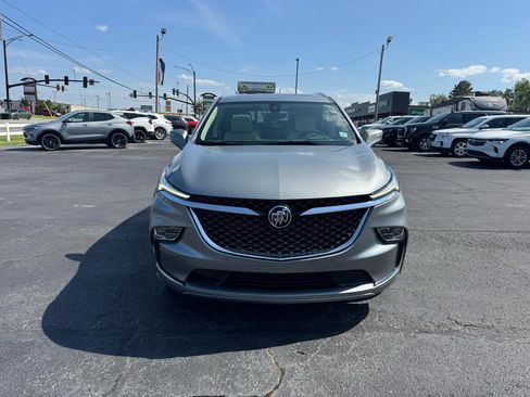 Used 2023 Buick Enclave Avenir w/ Avenir Technology Package FWD image 3