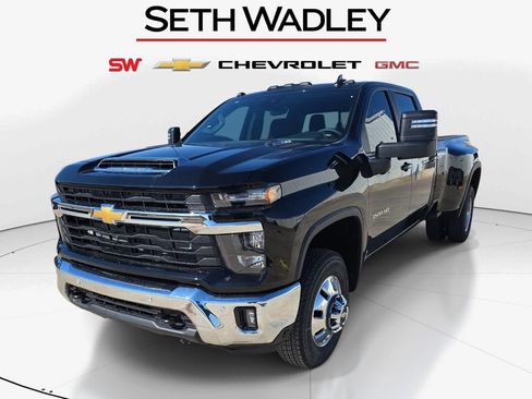New 2026 Chevrolet Silverado 3500 LT w/ All Star Edition AWD/4WD image 3