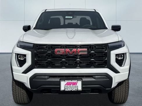 New 2026 GMC Canyon Elevation image 4
