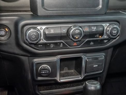 Used 2023 Jeep Wrangler Unlimited Sport AWD/4WD image 17
