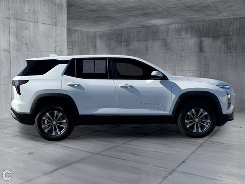 Certified 2026 Chevrolet Equinox LT AWD/4WD image 7