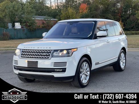 Used 2016 Land Rover Range Rover HSE image 10