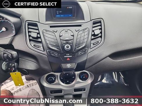 Used 2019 Ford Fiesta SE w/ Cold Weather Package FWD image 12