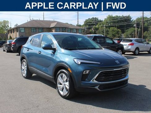 Used 2024 Buick Encore GX Preferred FWD image 2
