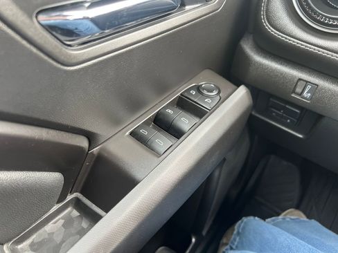 Used 2023 Chevrolet Colorado LT w/ LT Convenience Package II image 11