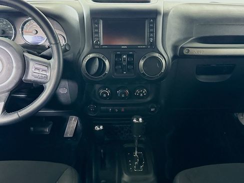 Used 2016 Jeep Wrangler Unlimited Sport AWD/4WD image 17