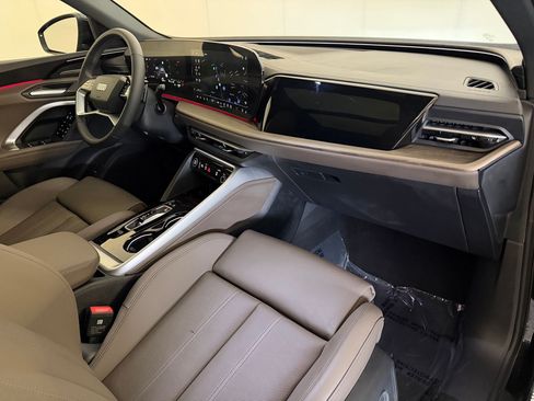 Used 2025 Audi Q5 Premium Plus w/ Premium Plus AWD/4WD image 32