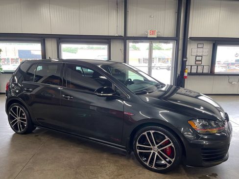 Used 2017 Volkswagen GTI 4-Door FWD image 19