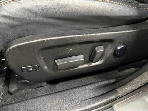 Used 2018 Toyota Highlander Limited AWD/4WD image 27