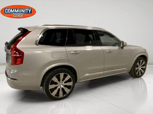 Used 2023 Volvo XC90 B6 Ultimate image 8