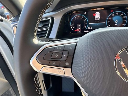 New 2026 Volkswagen Atlas Cross Sport SE image 19