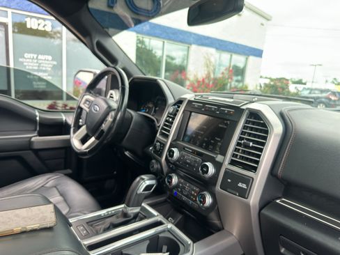 Used 2018 Ford F150 Platinum w/ Technology Package AWD/4WD image 12