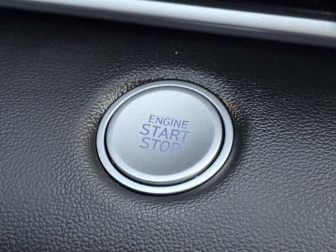 Used 2022 Hyundai Elantra SEL FWD image 30