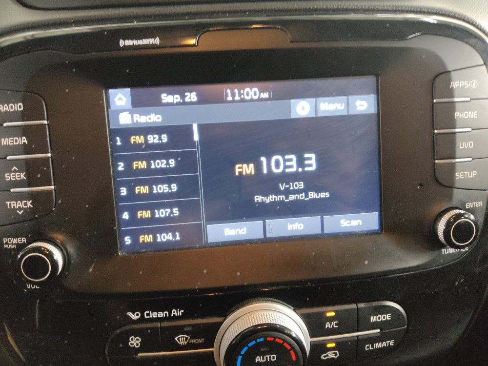 Used 2019 Kia Soul ! FWD image 25