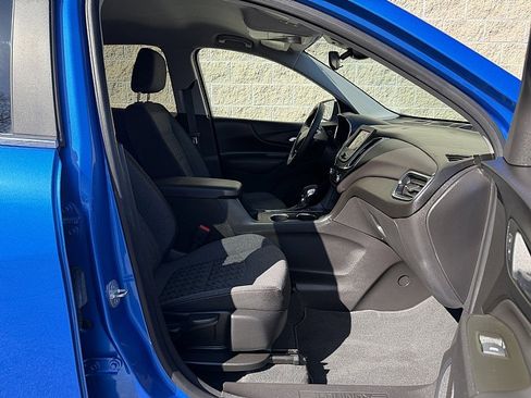 Used 2024 Chevrolet Equinox LT image 18