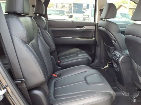 Used 2022 Hyundai Palisade SEL w/ Premium Package FWD image 15