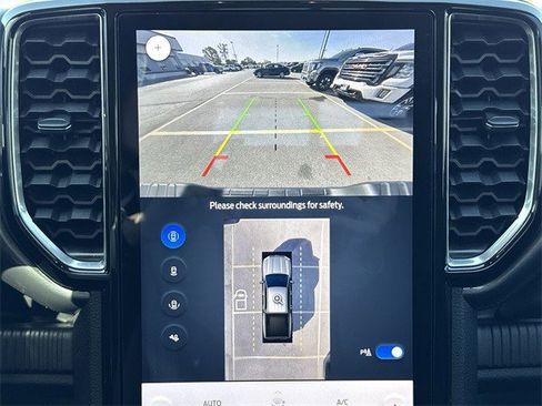 Used 2024 Ford Ranger Lariat w/ FX4 Off-Road Package image 19