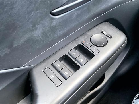 Used 2026 Hyundai Kona SE AWD/4WD image 34