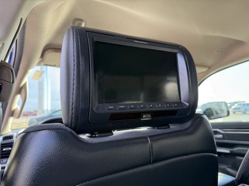 Used 2019 RAM 1500 Laramie image 22