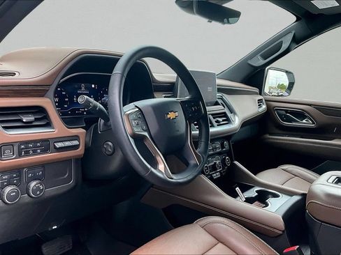 Used 2023 Chevrolet Tahoe High Country AWD/4WD image 17