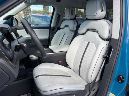 Used 2022 Rivian R1T Adventure AWD/4WD image 9