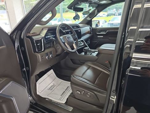 Certified 2025 GMC Sierra 1500 Denali w/ Denali Reserve Package AWD/4WD image 14