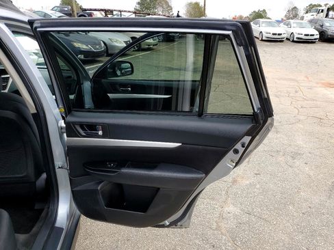 Used 2013 Subaru Outback 2.5i Premium w/ Popular Pkg 1B image 39