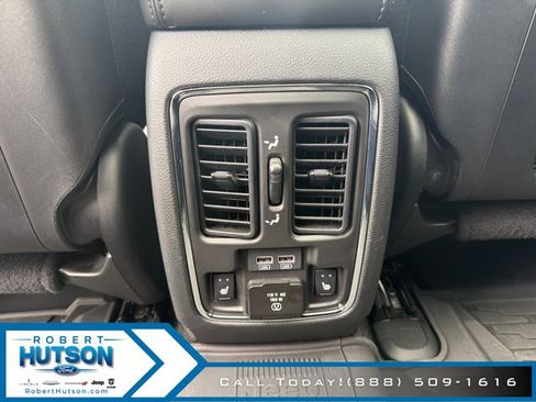 Used 2021 Jeep Grand Cherokee Limited w/ Luxury Group II RWD image 19