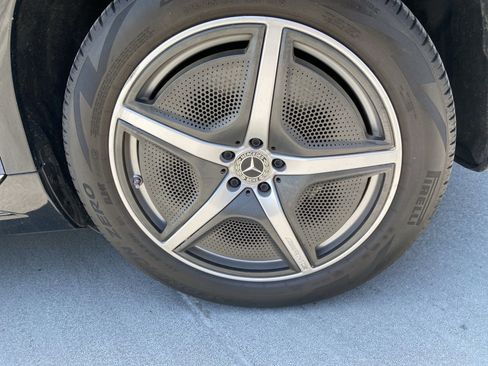 Used 2023 Mercedes-Benz EQS 450+ 4MATIC SUV w/ AMG Line Exterior Package image 5