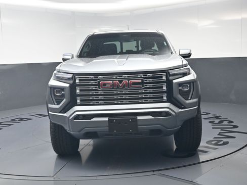 Used 2025 GMC Canyon Denali AWD/4WD image 13