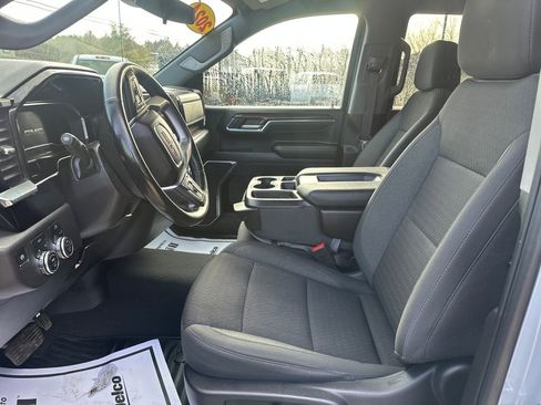 Used 2024 GMC Sierra 1500 Elevation AWD/4WD image 9