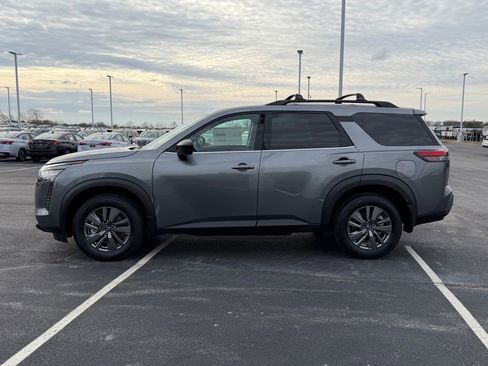 New 2026 Nissan Pathfinder SV image 7