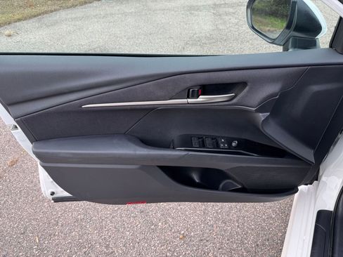 Used 2025 Toyota Camry LE image 18