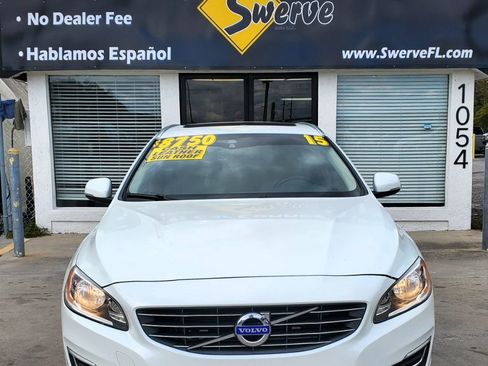 Used 2015 Volvo V60 T5 Premier image 3