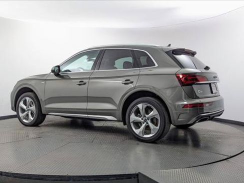 Used 2023 Audi Q5 2.0T Premium Plus w/ Premium Plus Package AWD/4WD image 6