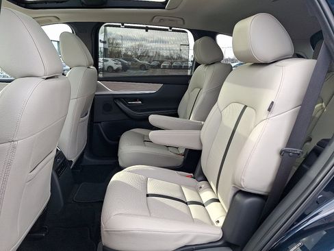 Certified 2024 MAZDA CX-90 Plug-In Hybrid w/ Premium Pkg image 12