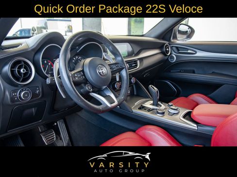 Used 2022 Alfa Romeo Stelvio Veloce image 9
