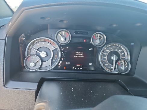 Used 2018 RAM 2500 Limited AWD/4WD image 10