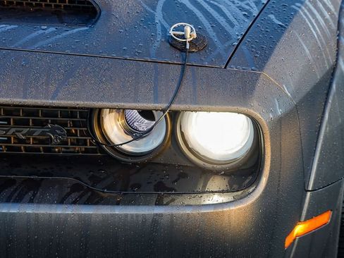 Used 2022 Dodge Challenger SRT Hellcat image 5