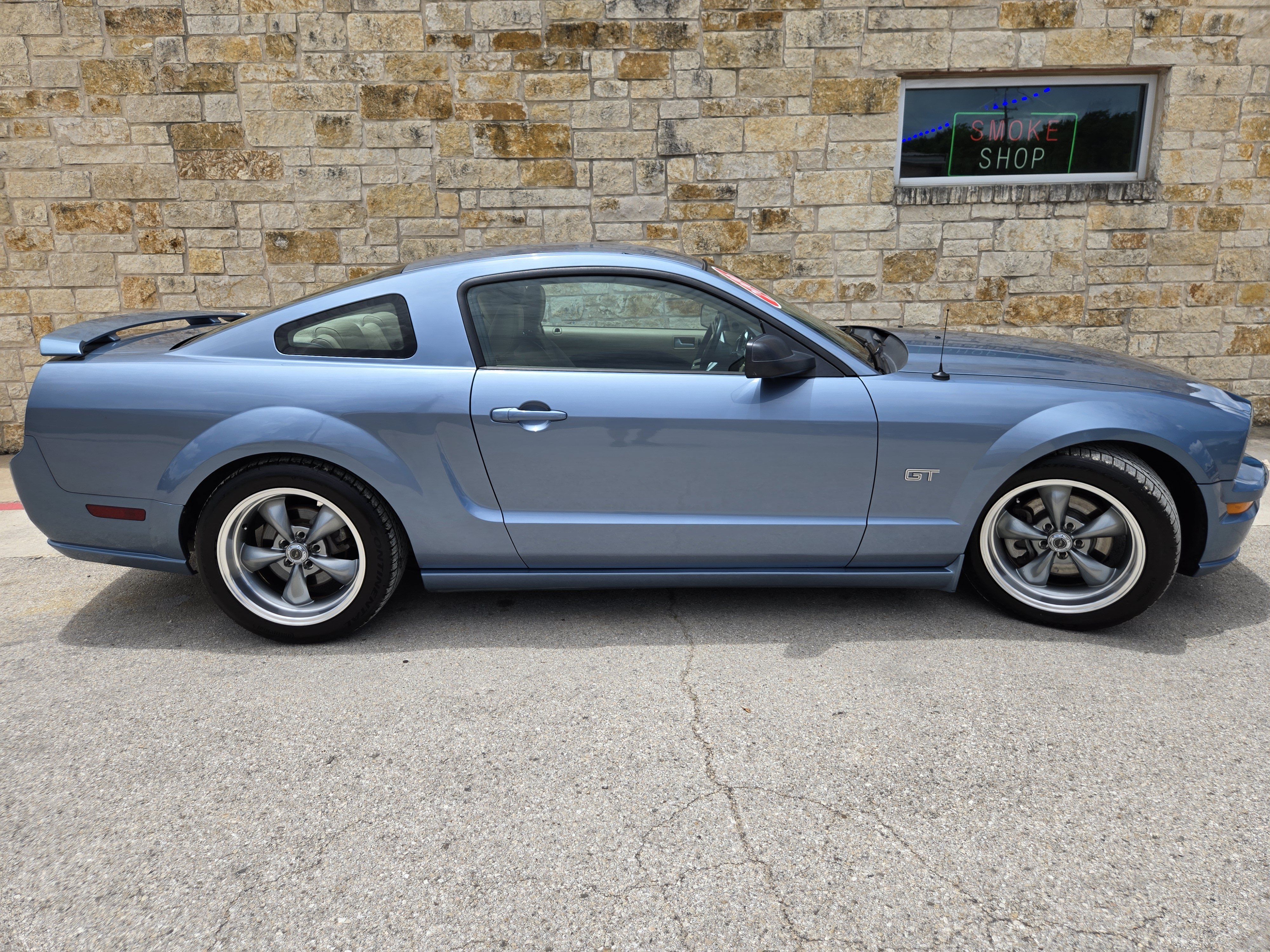 Used 2006 Ford Mustang GT RWD image 15