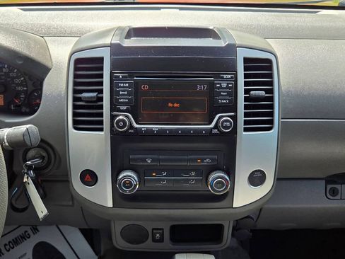 Used 2016 Nissan Frontier SV RWD image 21